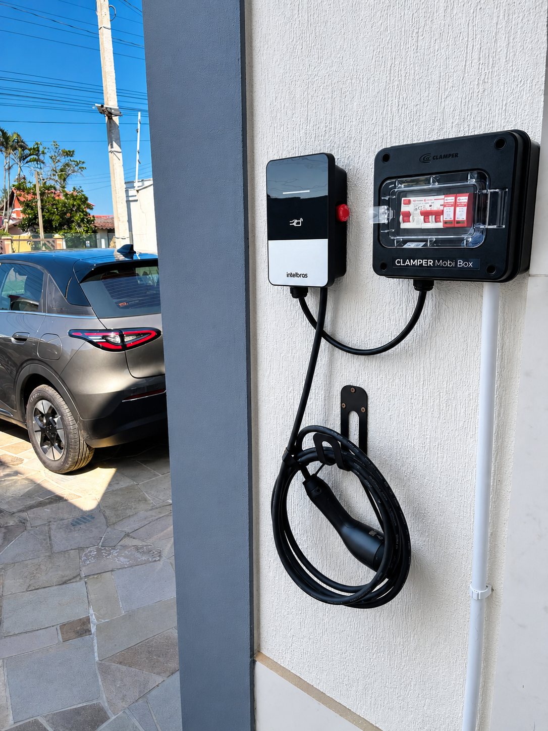 Wallbox instalada em garagem